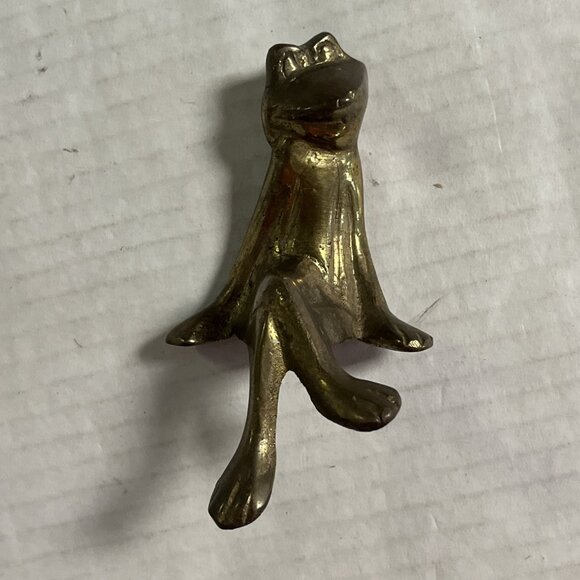 Vintage MCM Solid Brass Frog Shelf Sitter Figurine Smiling Made in Korea 3" Tall - Picture 8 of 10